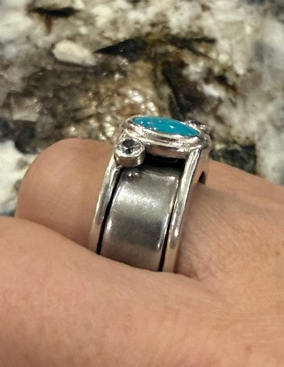 The Turquoise Smart Ring Jacket with Side Diamonds