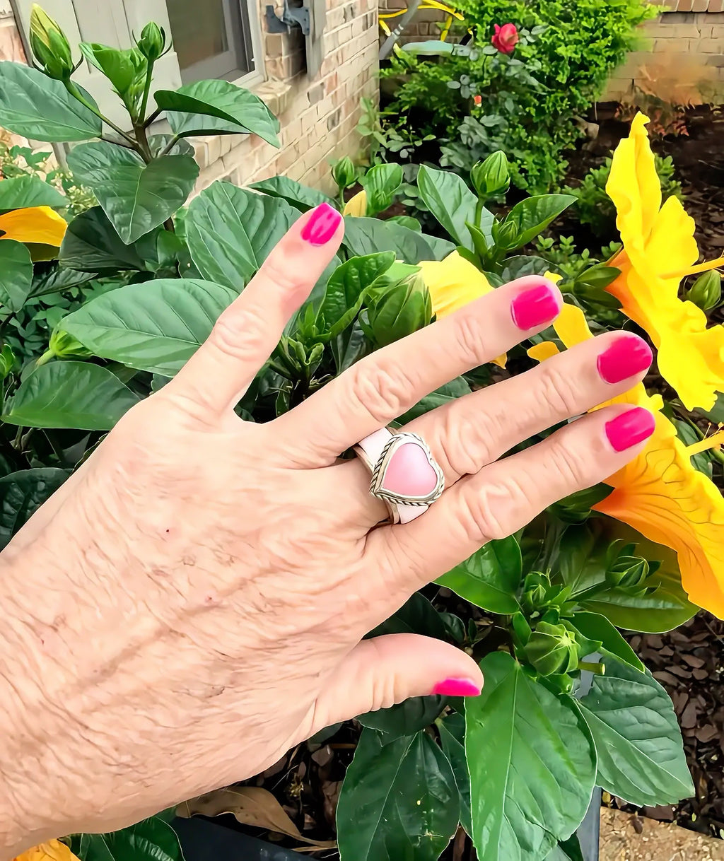 Heart Smart Ring Jacket, Queen Conch
